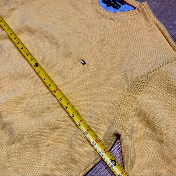Yellow Tommy Hilfigure Crewneck Sweater SZ XL - Picture 4 of 8